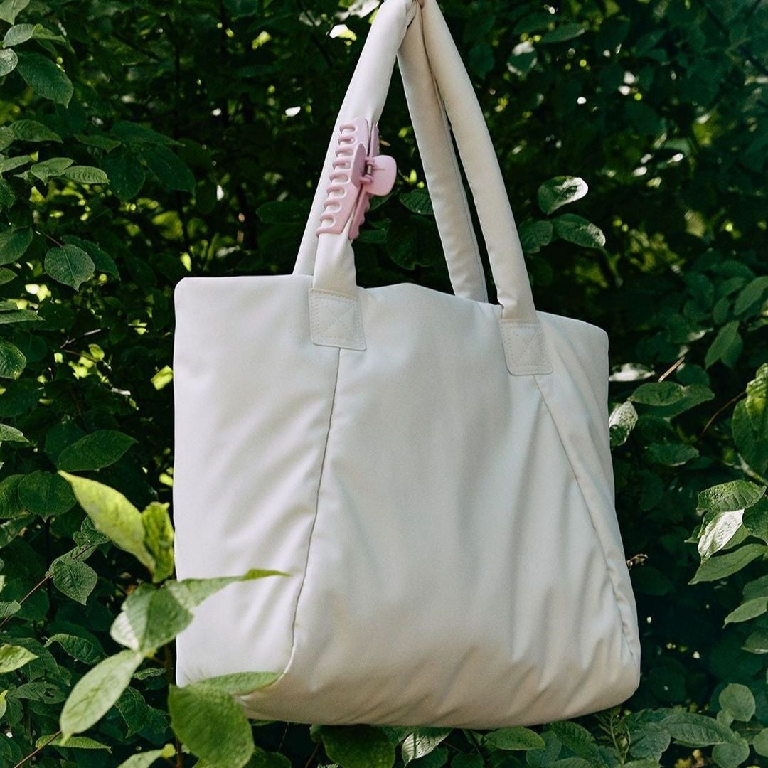 White tote bag